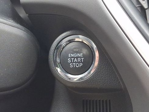 Used 2024 Subaru Crosstrek 2.0i Premium image 24