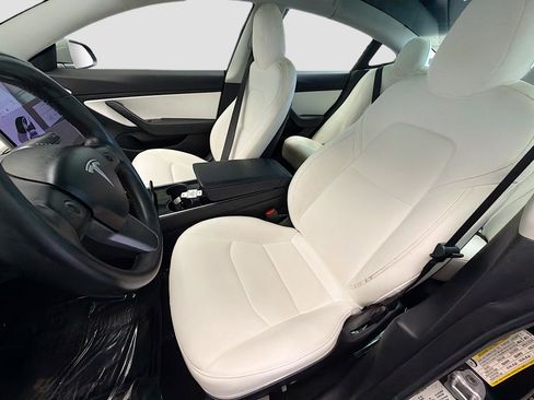 Used 2019 Tesla Model 3 Standard Range Plus image 11