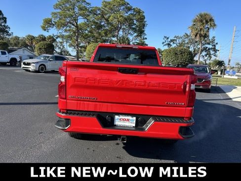 Used 2025 Chevrolet Silverado 1500 Custom image 5