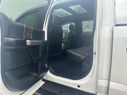 Used 2016 Ford F150 Platinum w/ Equipment Group 701A Luxury AWD/4WD image 13