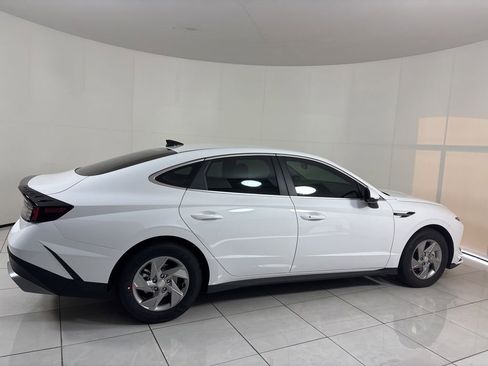 New 2026 Hyundai Sonata SE FWD image 6