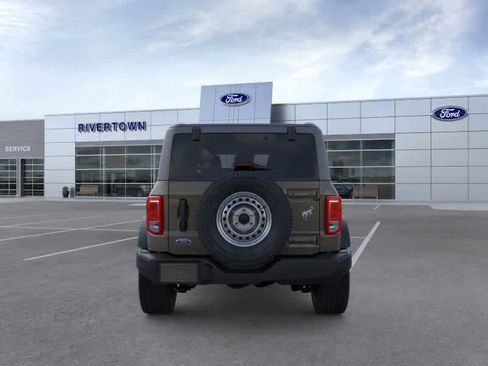 New 2025 Ford Bronco 4-Door AWD/4WD image 5