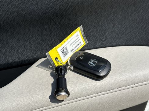 Used 2024 Honda CR-V EX-L image 38