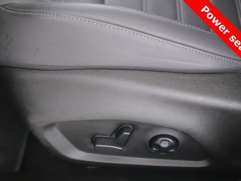 Used 2025 Alfa Romeo Tonale w/ Premium Package image 19