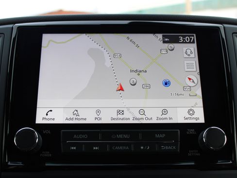 Certified 2022 Nissan Titan SV w/ SV Convenience Package image 24