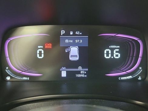 Certified 2023 Kia Soul LX FWD image 27