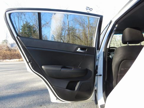 Used 2021 Kia Sportage LX w/ LX AWD Popular Package image 18