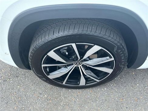 New 2026 Volkswagen Atlas SEL Premium R-Line AWD/4WD image 6
