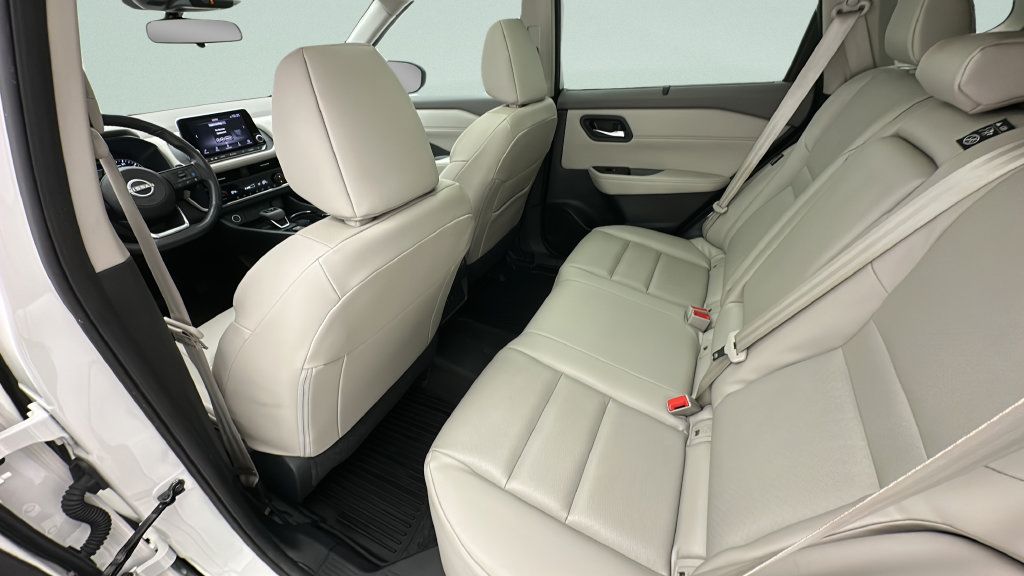 Used 2023 Nissan Rogue SV w/ SV Premium B Package AWD/4WD image 9