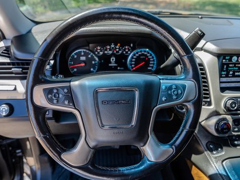 Used 2019 GMC Yukon Denali w/ Denali Ultimate Package image 15
