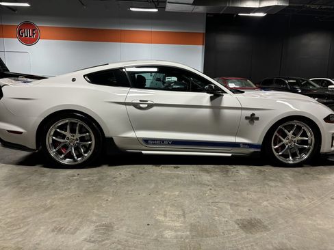 Used 2019 Ford Mustang GT Premium w/ GT Performance Package RWD image 14