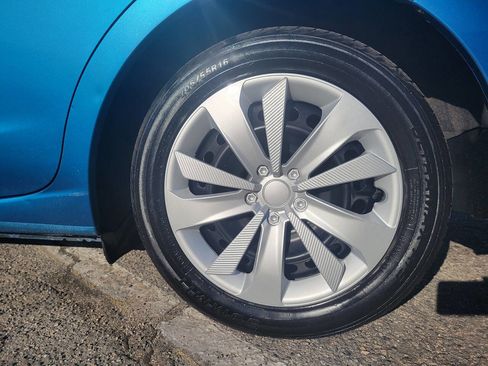 Used 2018 Subaru Impreza 2.0i image 12