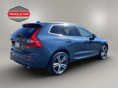 Used 2018 Volvo XC60 T6 Momentum w/ Convenience Package AWD/4WD image 6