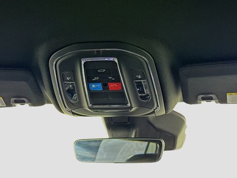 New 2025 Jeep Grand Cherokee L Laredo image 25