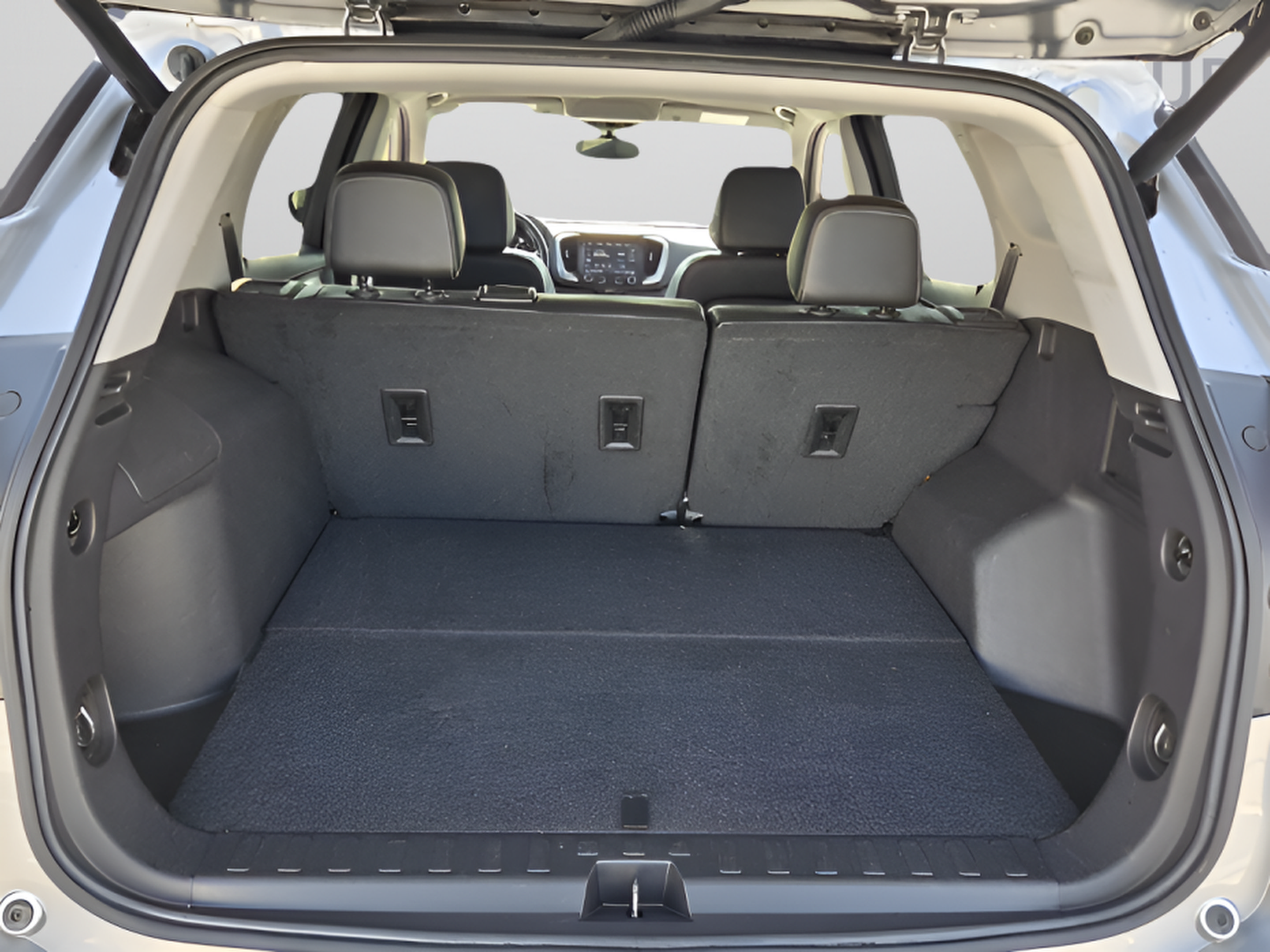 Used 2024 GMC Terrain SLT AWD/4WD image 13