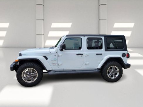 Used 2020 Jeep Wrangler Unlimited Sahara AWD/4WD image 4