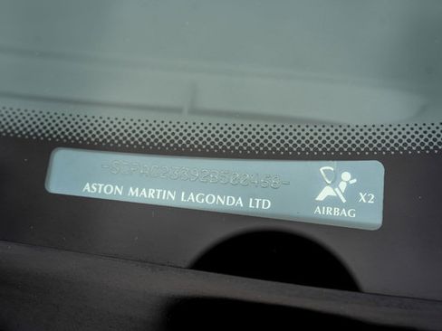 Used 2002 Aston Martin Vanquish RWD image 68
