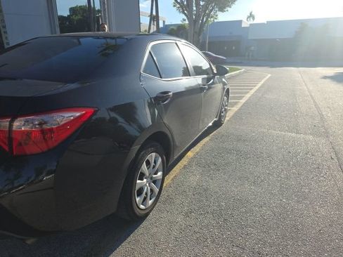 Used 2017 Toyota Corolla LE FWD image 4