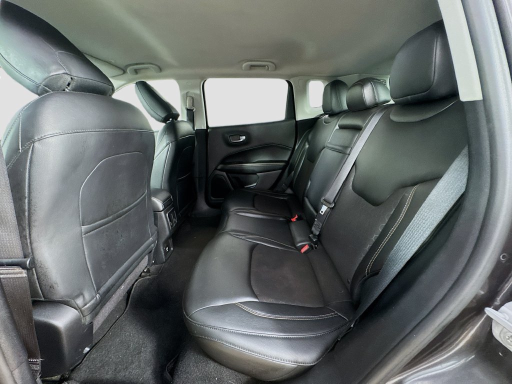Used 2018 Jeep Compass Latitude w/ Safe & Security Group FWD image 27