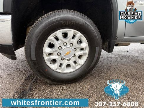 Used 2024 Chevrolet Silverado 3500 LT w/ Convenience Package image 9