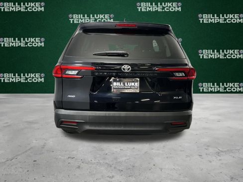 Used 2025 Toyota Grand Highlander AWD image 5