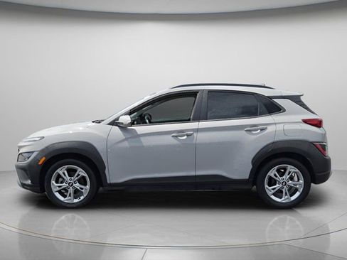 Used 2023 Hyundai Kona SEL FWD image 3