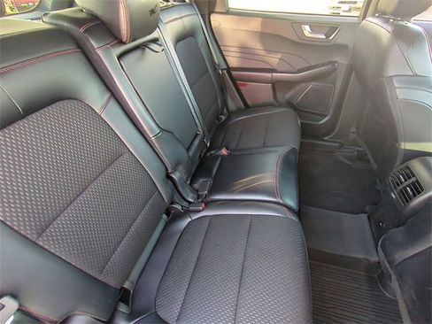 Used 2025 Ford Escape ST-Line w/ Equipment Group 301A image 33
