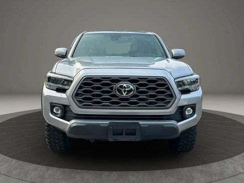 Used 2021 Toyota Tacoma TRD Off-Road AWD/4WD image 10