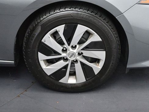 Used 2022 Nissan Altima 2.5 S FWD image 27