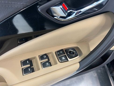 Used 2013 Hyundai Azera FWD image 27