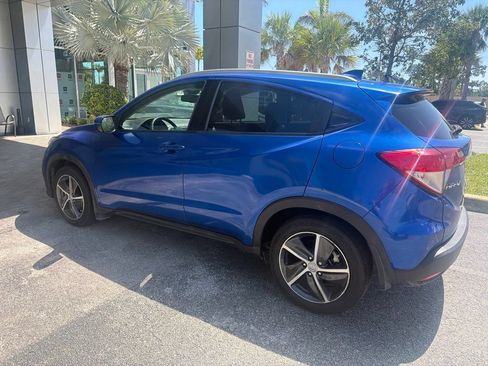 Used 2022 Honda HR-V EX-L image 4