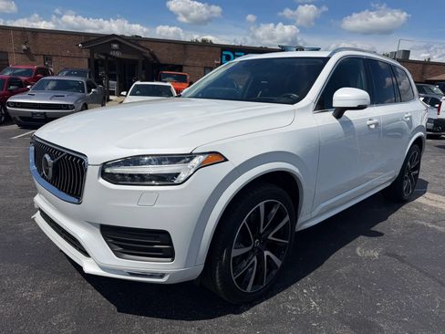 Used 2020 Volvo XC90 T6 Momentum w/ Protection Package AWD/4WD image 7