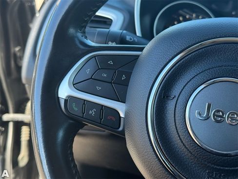 Used 2020 Jeep Compass Latitude image 15