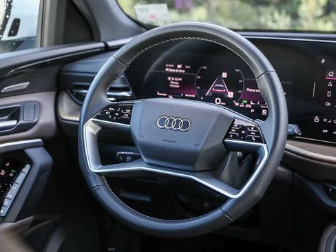 Certified 2025 Audi Q5 Premium Plus w/ Premium Plus image 14