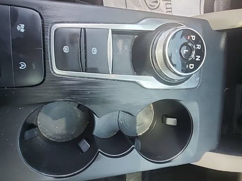 Used 2022 Ford Escape SEL w/ Technology Package FWD image 8