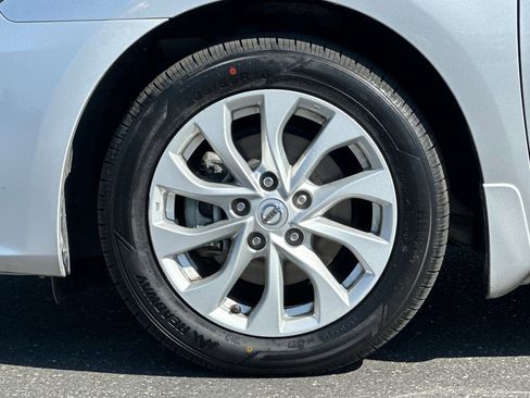 Used 2019 Nissan Sentra SV FWD image 25