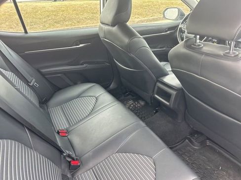 Used 2019 Toyota Camry SE image 13