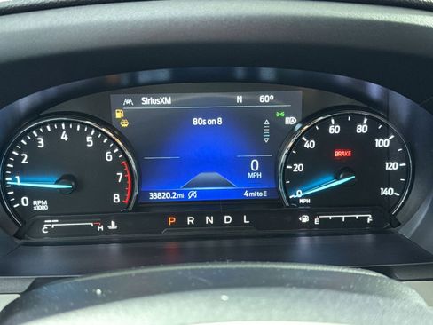 Used 2023 Ford Explorer XLT AWD/4WD image 33