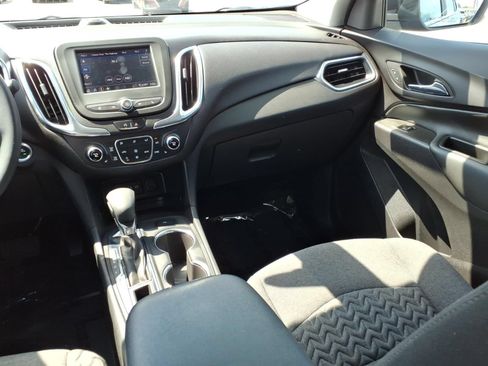 Used 2024 Chevrolet Equinox LT FWD image 14