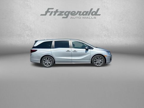Used 2025 Honda Odyssey Touring image 8