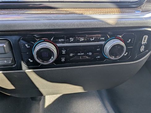 Used 2024 Chevrolet Silverado 2500 LT AWD/4WD image 26