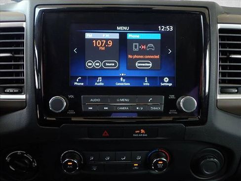 Used 2022 Nissan Frontier SV w/ Technology Package AWD/4WD image 15