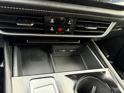 Used 2023 Volkswagen Atlas SE w/ Black Wheel Package image 20