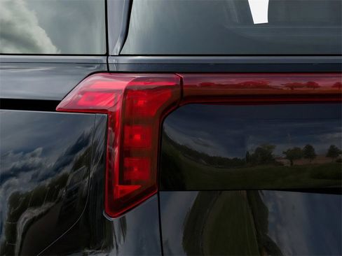 New 2026 Kia Carnival SX w/ SX Dark Edition Package image 11