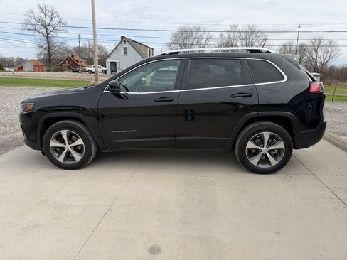 Used 2020 Jeep Cherokee Limited AWD/4WD image 4