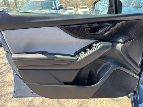 Used 2021 Subaru Crosstrek 2.0i Premium w/ Moonroof Package image 23