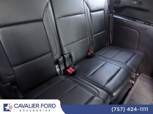 Used 2022 GMC Yukon XL Denali AWD/4WD image 13