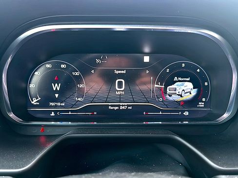 Used 2022 GMC Yukon SLT w/ SLT Luxury Package image 10