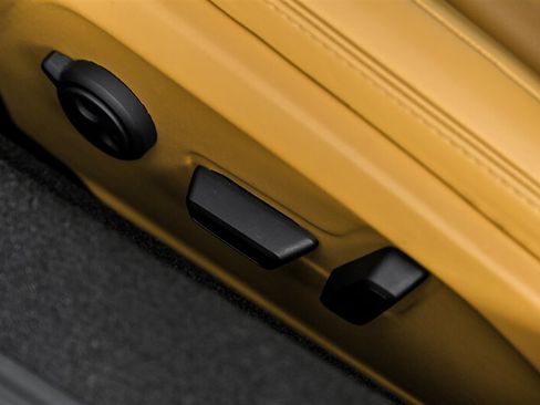 Used 2024 Lamborghini Revuelto AWD/4WD image 67