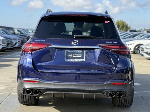 New 2026 Mercedes-Benz GLE 53 AMG 4MATIC image 9
